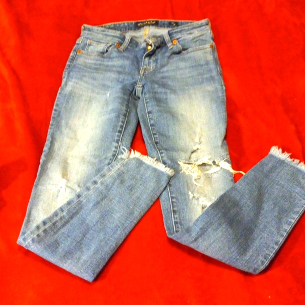 Lucky Brand Stella Skinny Ripped Blue Jean. Size 00/24 EUC